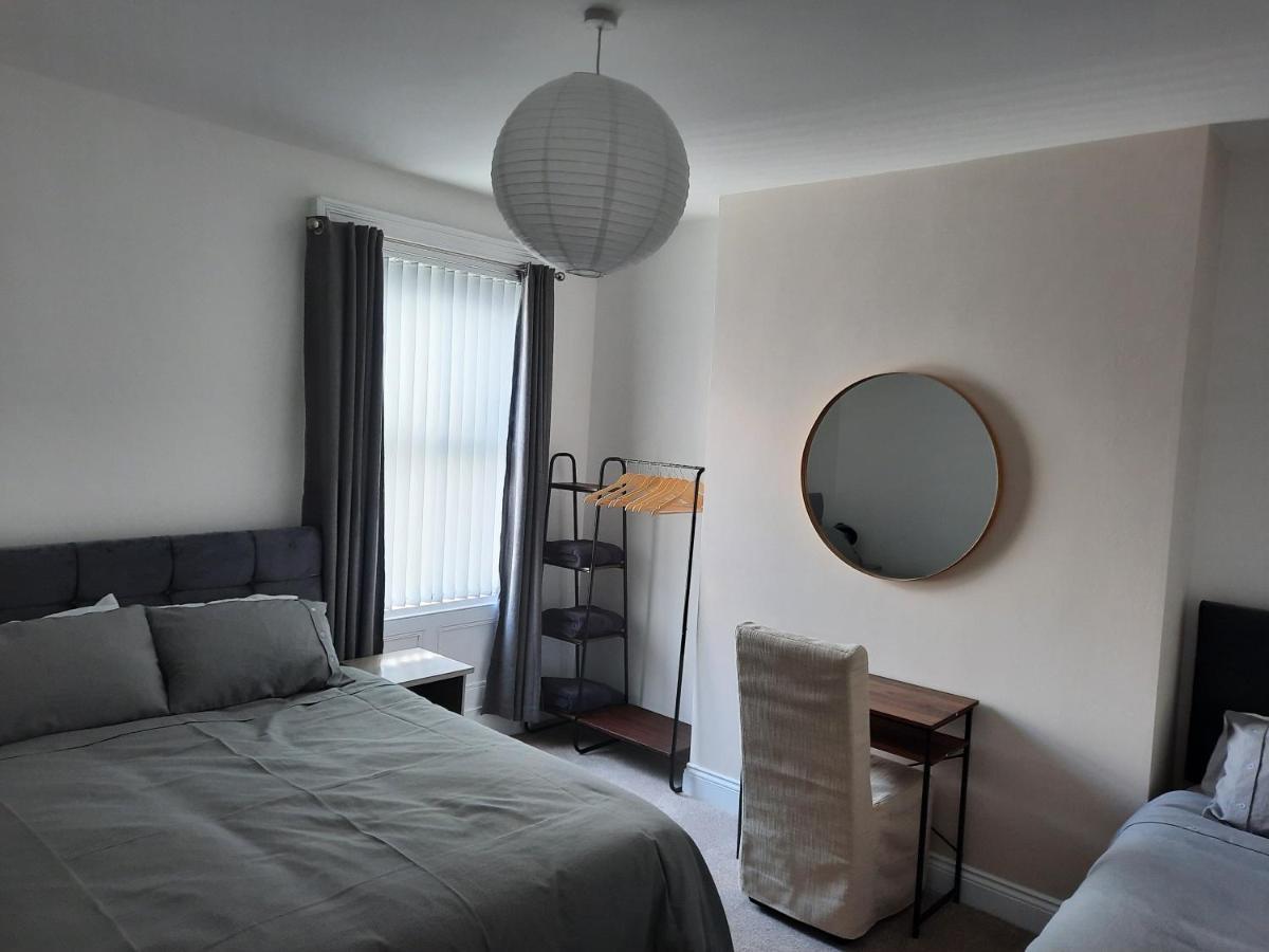 Seacliff Road Luxury Apartments Бангор Экстерьер фото