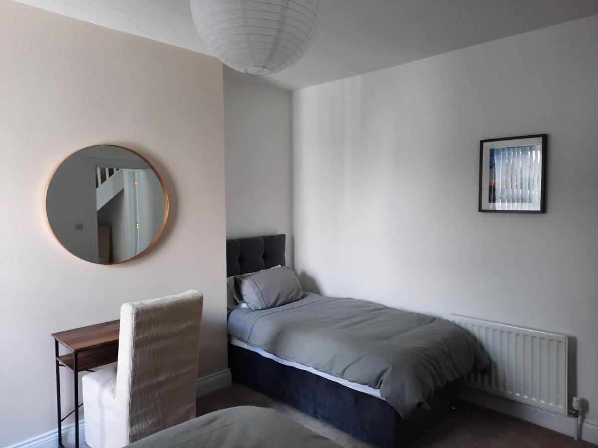 Seacliff Road Luxury Apartments Бангор Экстерьер фото